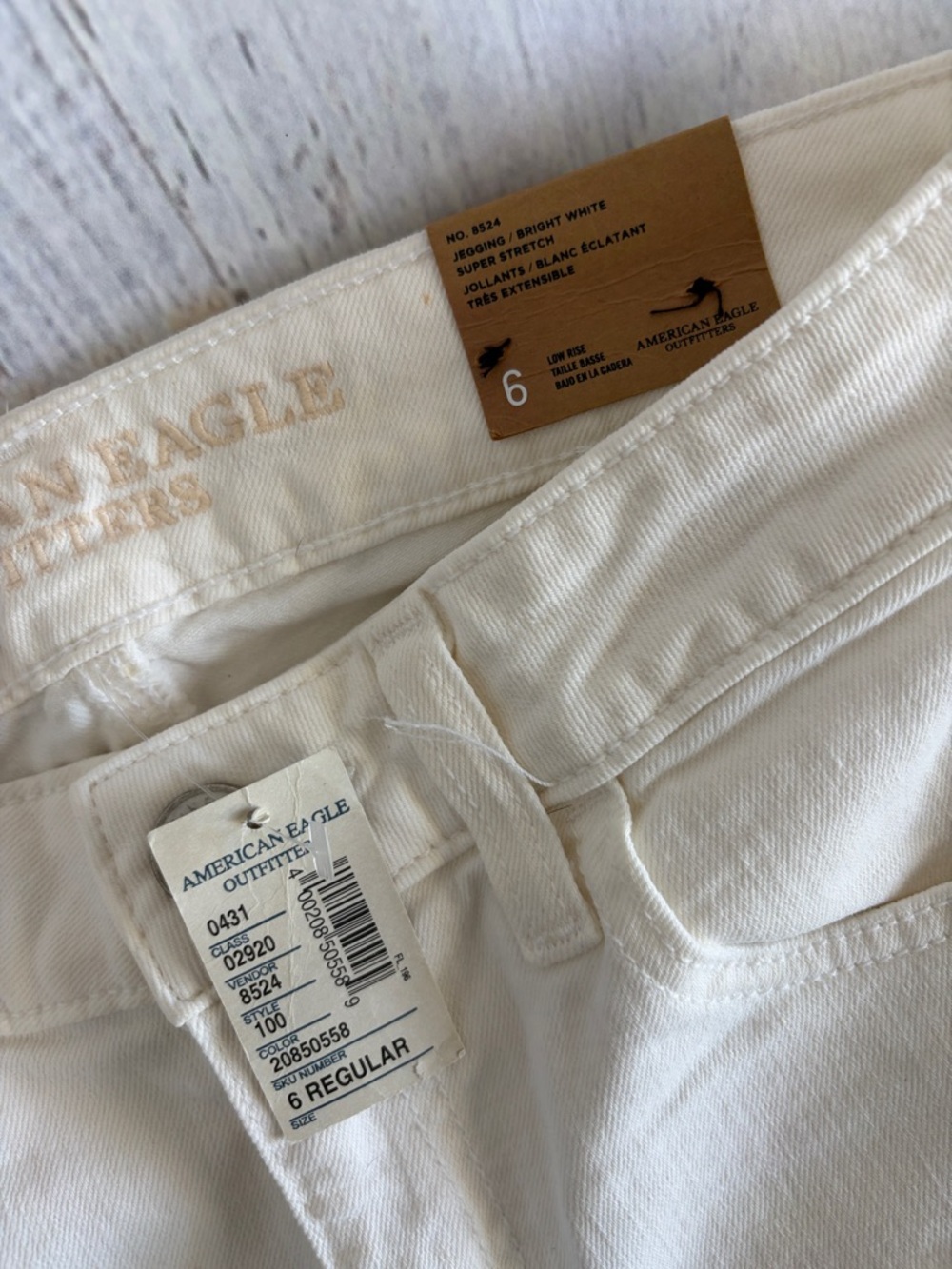 American Eagle Outfitters Off-White Skinny Jeans - Picture 4 of 7